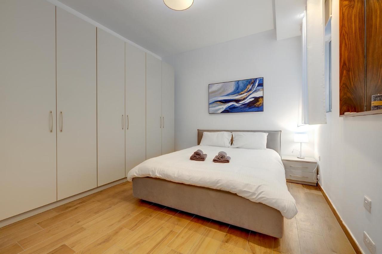 Luxury Apartment With Valletta And Harbour Views Sliema Zewnętrze zdjęcie